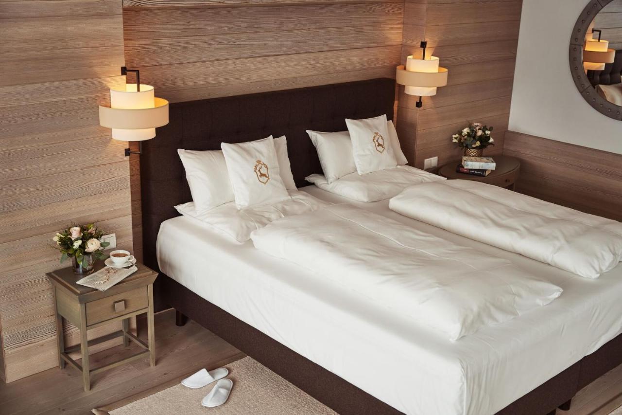 A-Rosa Ifen Hotel Kleinwalsertal Hirschegg  Екстериор снимка A bed with two mattresses
