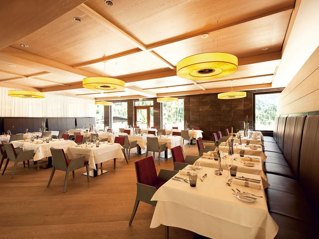 A-Rosa Ifen Hotel Kleinwalsertal Hirschegg  Ресторант снимка Restaurant "La Table d'Augustin"